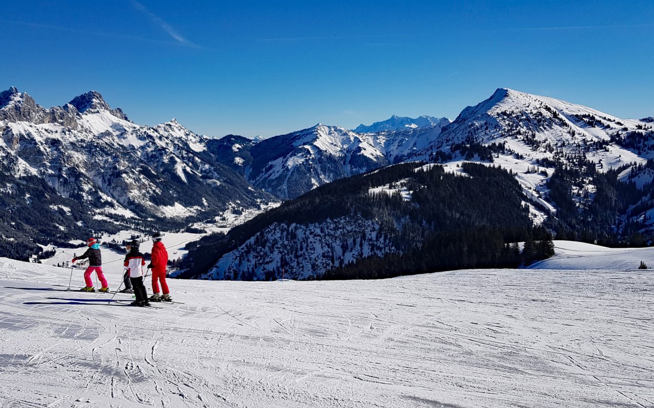 Familienausflug Skifahren Tannheimer Tal